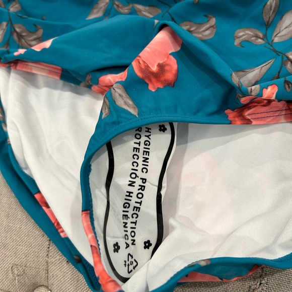 Coral Reef tankini swim set XXL - Picture 4 of 8